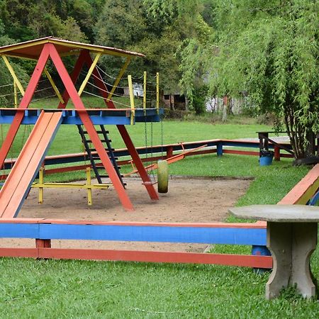 Pousada Parque Das Pitangueiras 플로레스 다 쿠냐 외부 사진
